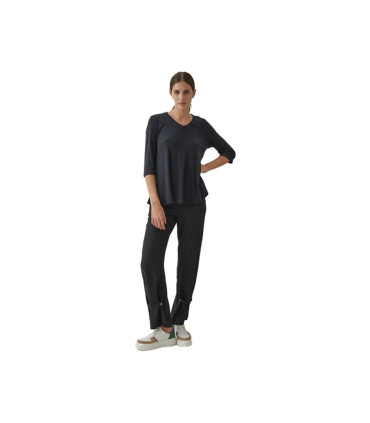 Remera Hera Negra
