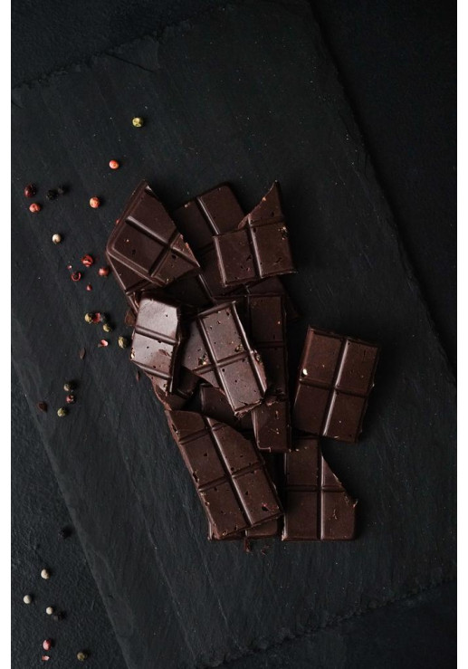 Tableta De Chocolate Semiamargo Con 4 Pimientas 80 Gr