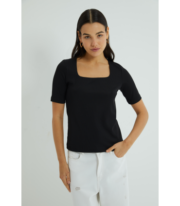 Remera Courbet Negro