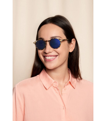 Anteojos D Sun Tortoise Mirror Print