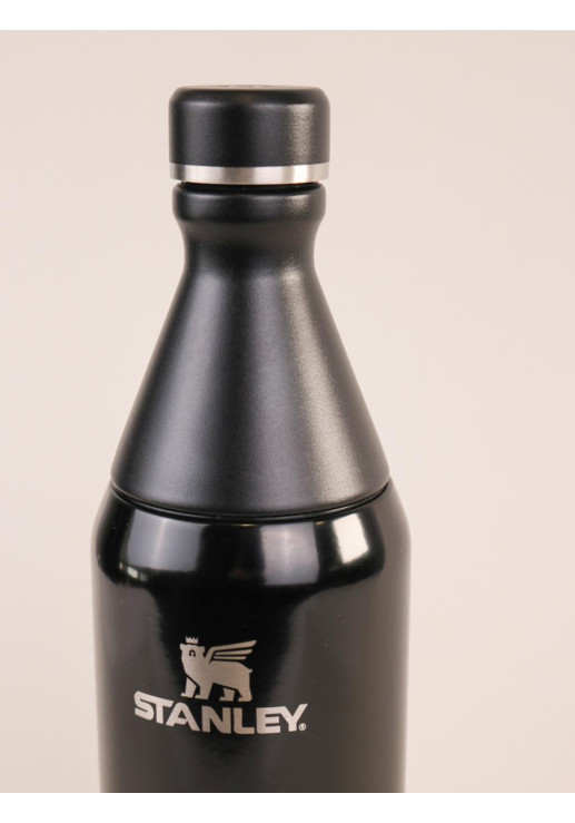 Botella Black All Day 591ml Stanley