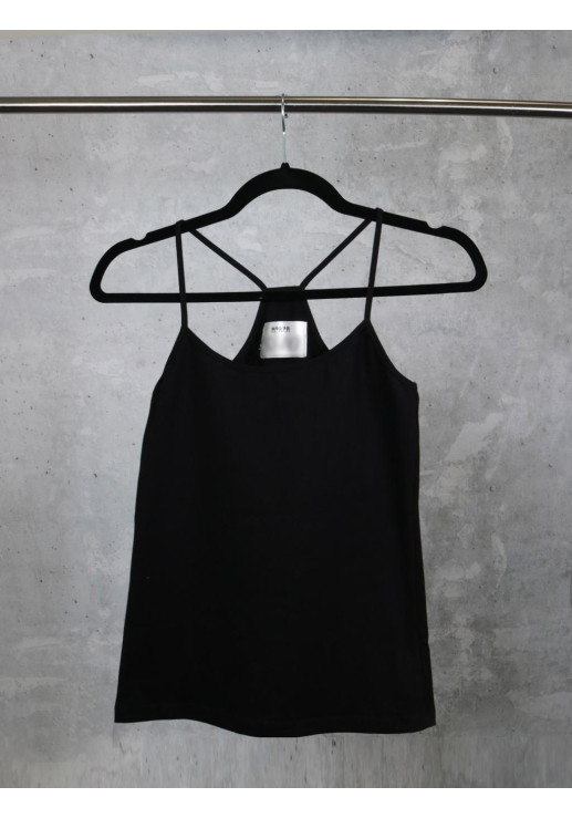 Musculosa Negra Breteles Básica
