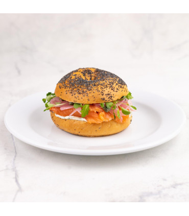 Bagel Con Salmón Ahumado