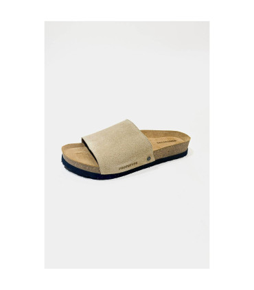 Slides West Ham