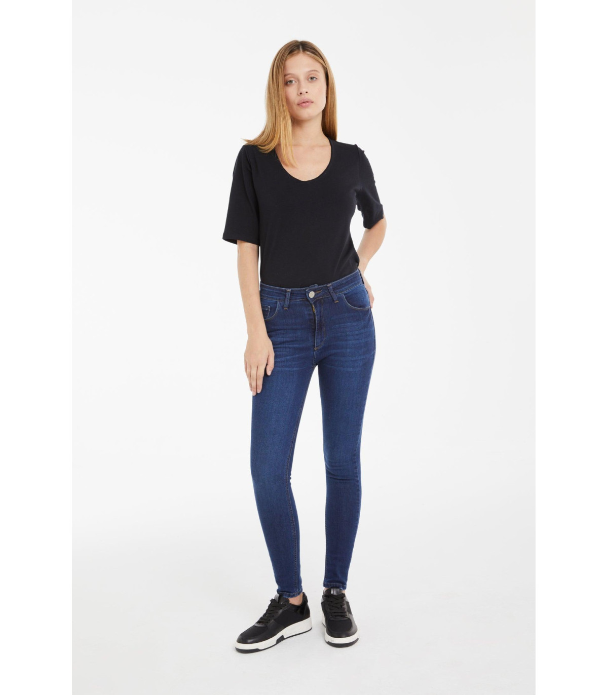Remera Mc Basic Cala Negra