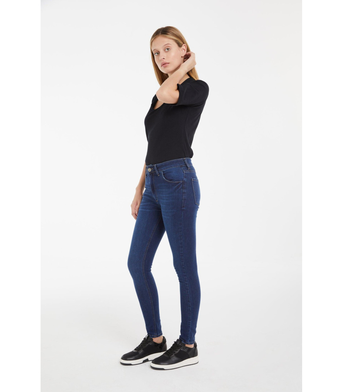 Remera Mc Basic Cala Negra