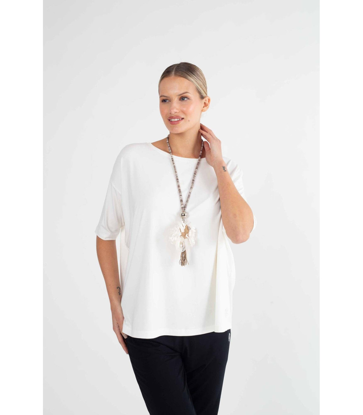 Collar Crisantemo Negro Mujer Accesorio Moda
